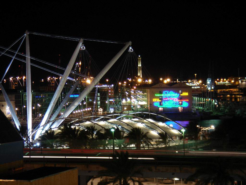 Genova, acquario di notte